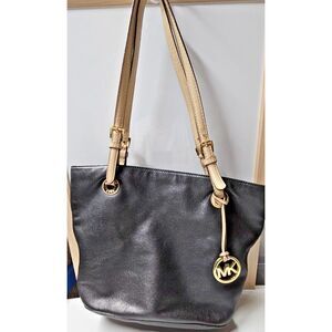 MICHAEL KORS‎ jet set women black leather soft bucket shoulder bucket bag